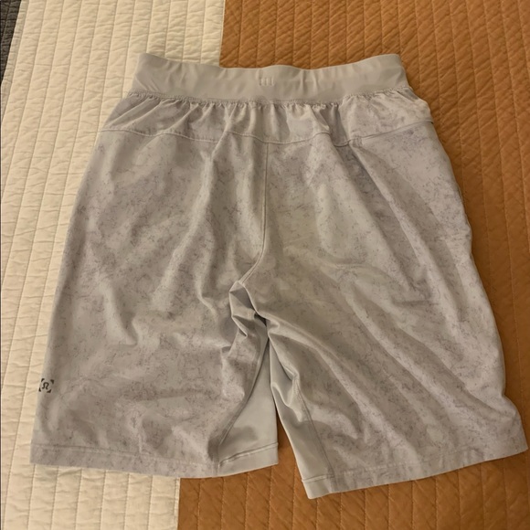 Small Lululemon shorts - Picture 2 of 2